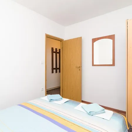 Apartment Adea - One Bedroom With Terrace *